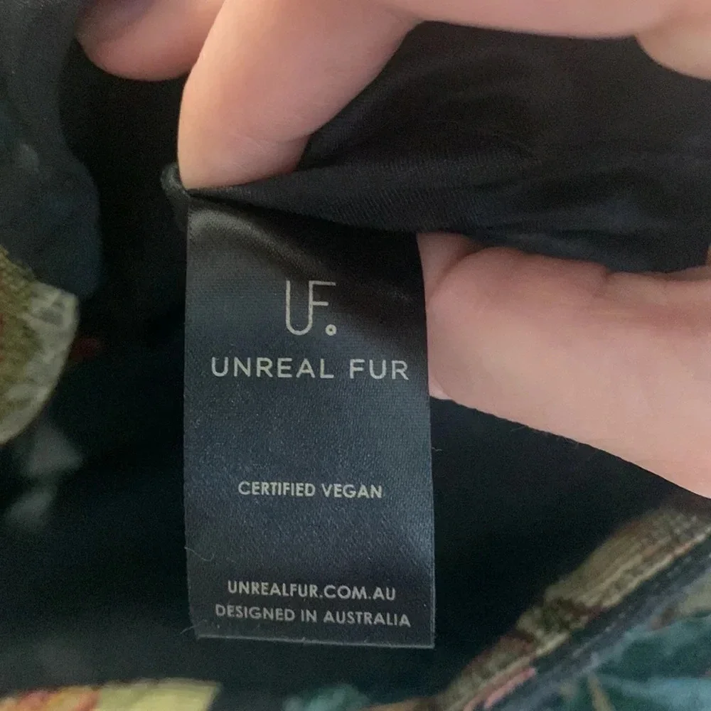 Unreal Fur Floral Jacket with Black Fur Collar - Picture 8 of 10